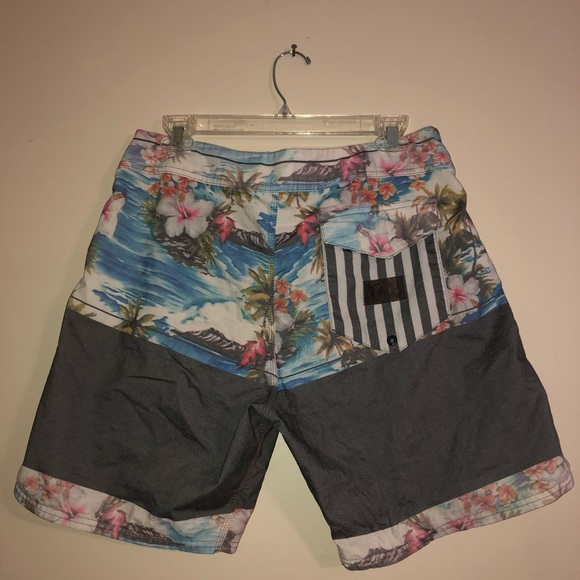 Billabong Floral Swim Trunks - Picture 2 of 4